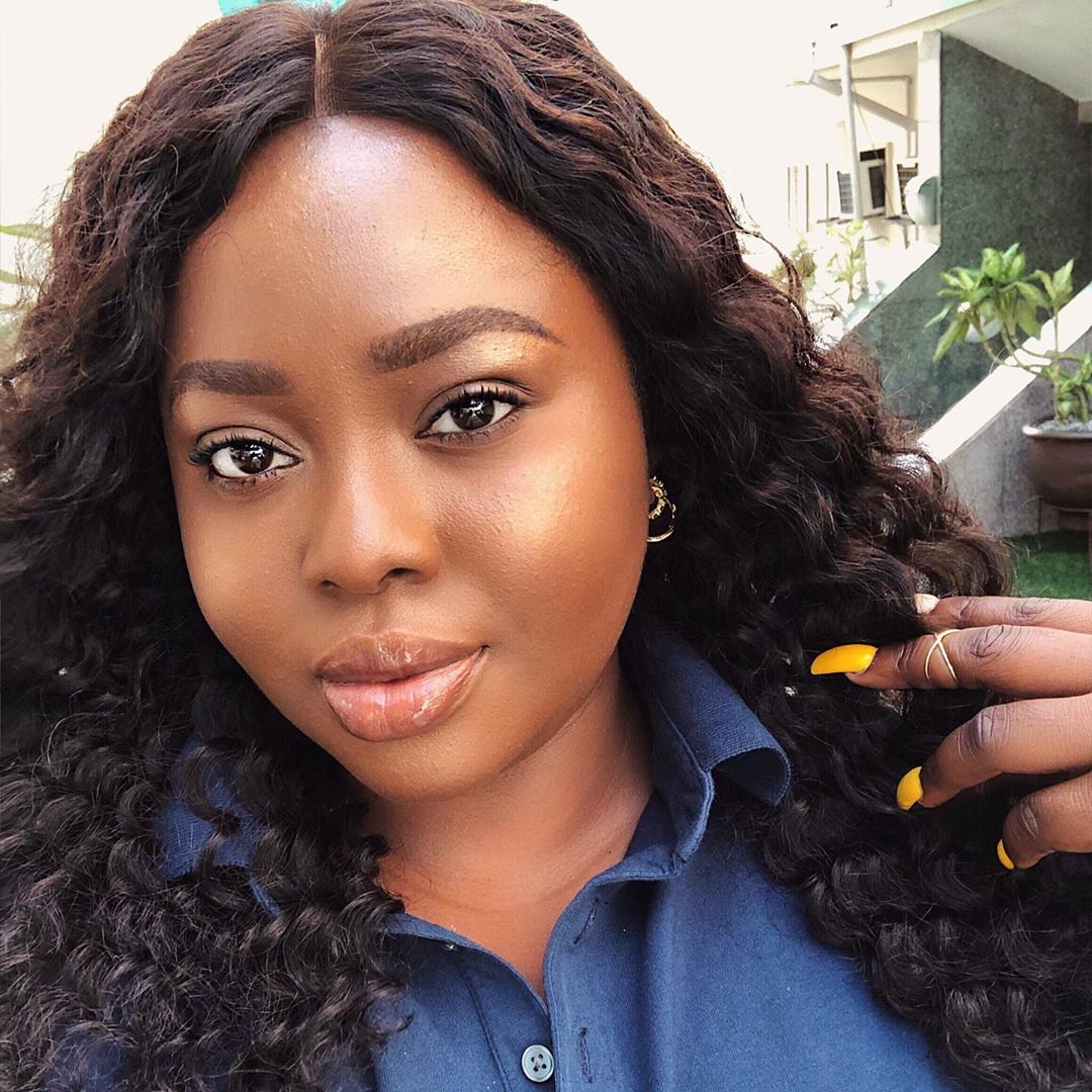 Lace wig picture style